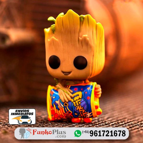 Funko Pop Marvel Groot con Cheetos