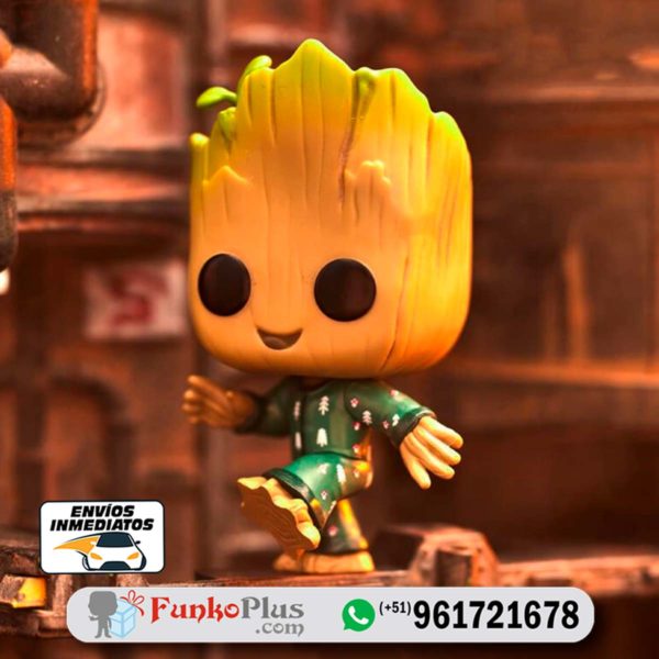 Funko Pop Marvel Groot con onesie Pijama